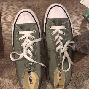 Size 8.5 converse women